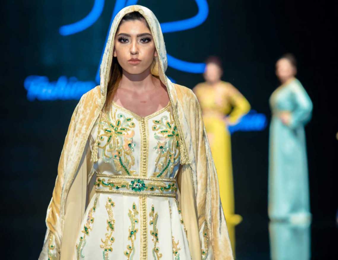 بهاء ورونق يبعثان من ثنايا القفطان المغربي