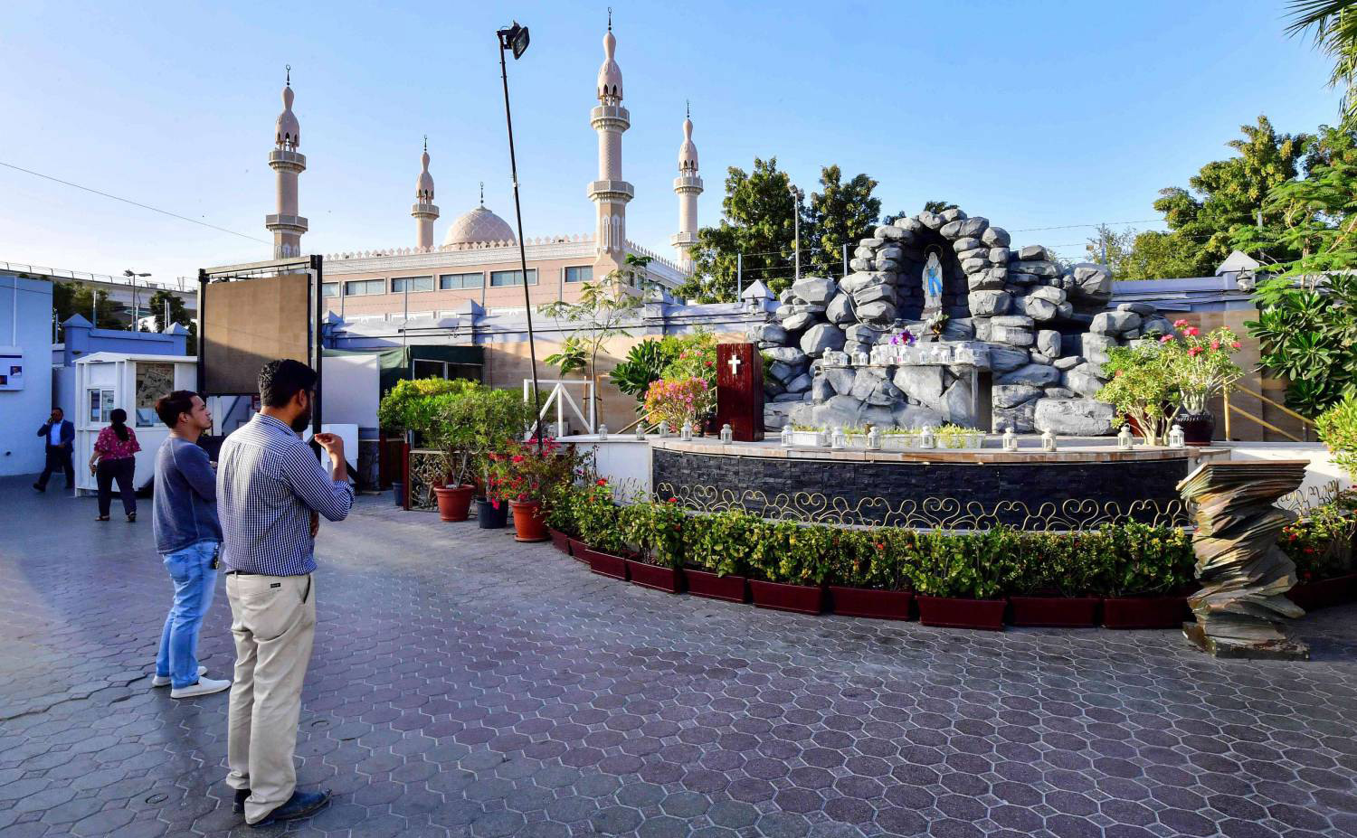 التسامح الديني ركيزة بناء المدن والمجتمعات