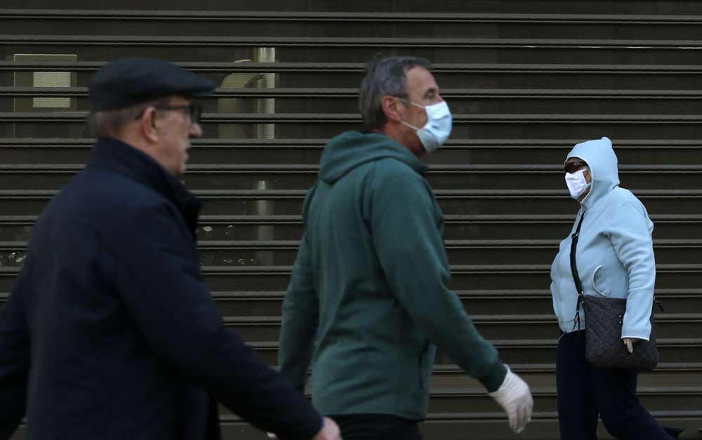 على أوروبا التعايش مع الفايروس