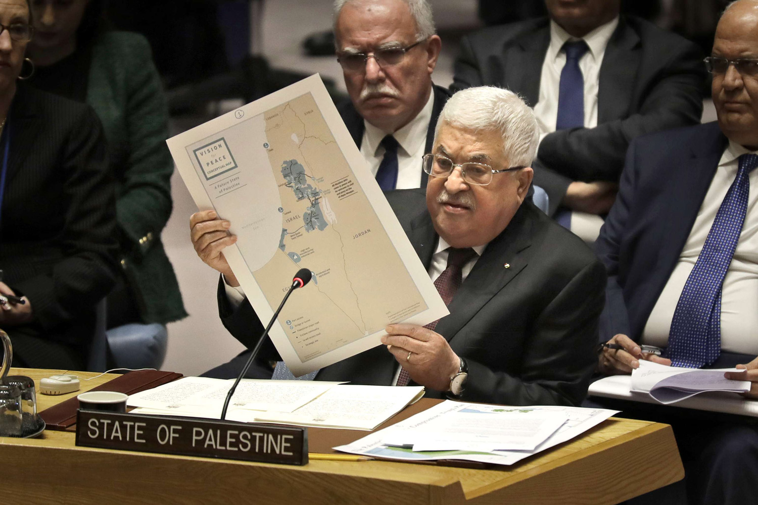 غياب رد فعل قوي تجاه صفقة القرن