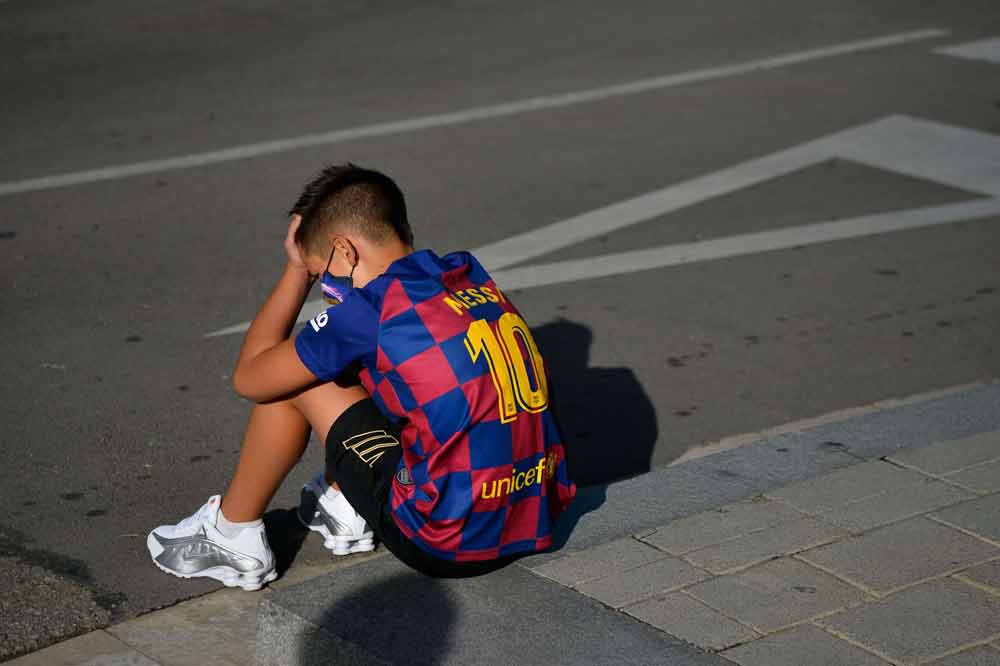 صدمة في صفوف محبي برشلونة