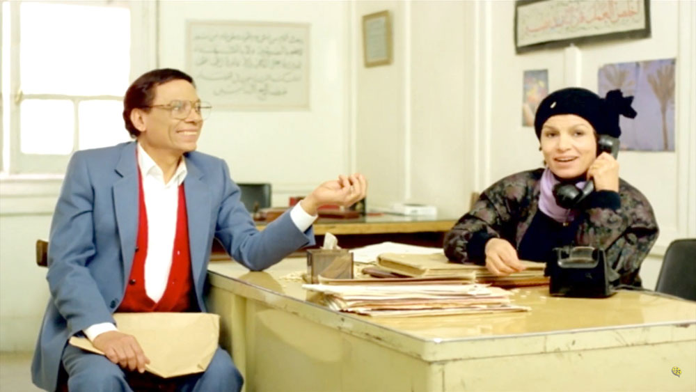سالوسة تبدو حالة فنية فريدة من نوعها، إذ من النادر أن ينشغل الجمهور بفنانة مثلها ويبحث عنها وسط نجوم الشباك، وعندما لا يجدها ضمن المكرمين يتولى مهمة منحها تكريما من نوع خاص.