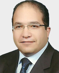 عادل اللمعي: جميع خطوط الملاحة العالمية تبحث عن موانئ بديلة بعد زيادة الرسوم