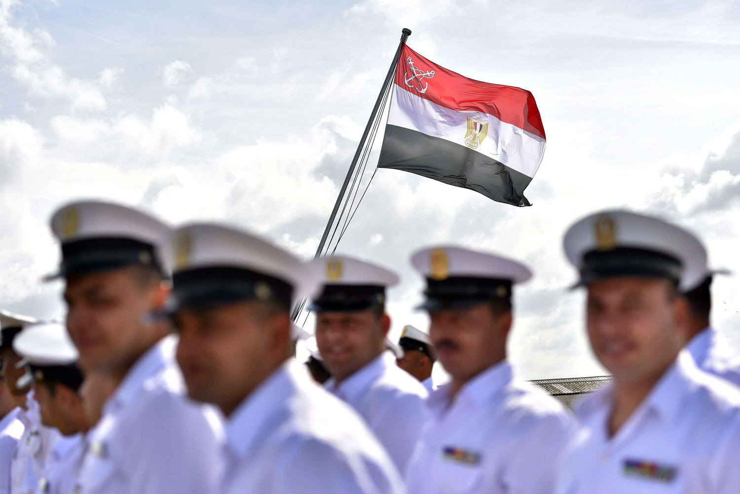 الجميع يريد الالتحاق بالكلية العسكرية 