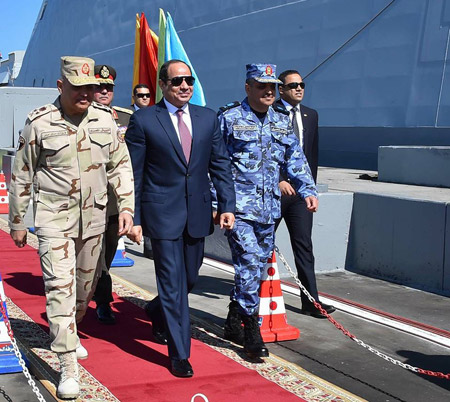 الحكومة المصرية  تتعامل مع الممر الذي مضى على تشييده نحو 150 عاما باعتباره من المشاريع القومية التي تنتظر منها قطف ثمرة النجاح