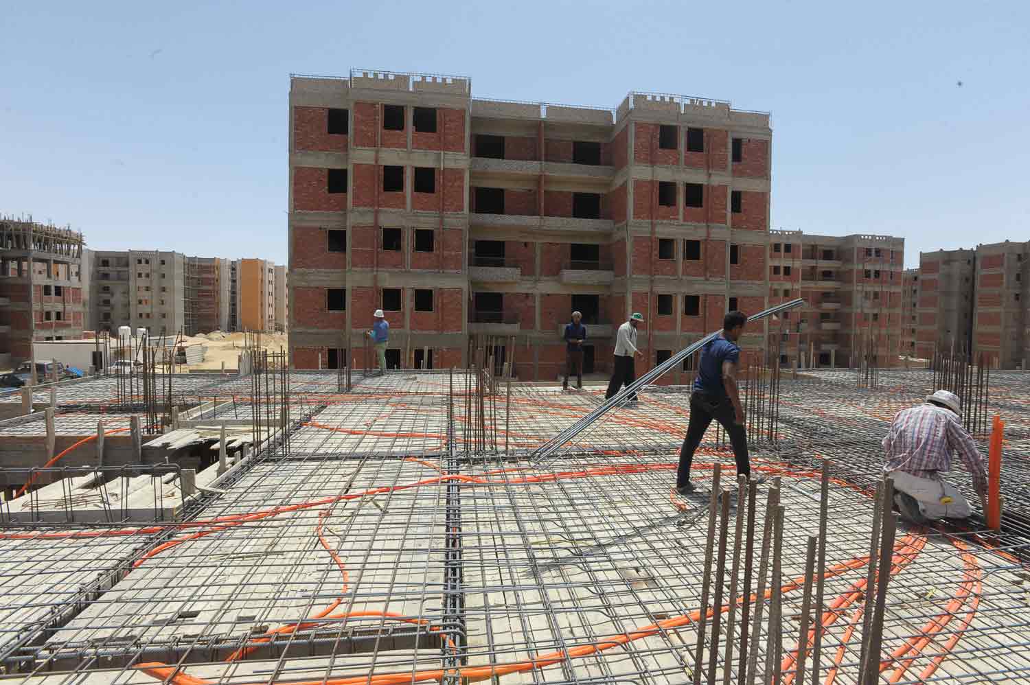 الميسورون فقط بوسعهم الهروب من ضغط القاهرة إلى العاصمة الجديدة