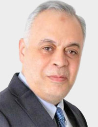 أشرف زكي: أوقفنا تصوير بعض المسلسلات، حرصا على سلامة الجميع