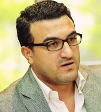 خالد برماوي: العراك السياسي بين المؤيدين والمعارضين على شبكات التواصل والمنابر الإعلامية، أفقد الأزمة إنسانيتها