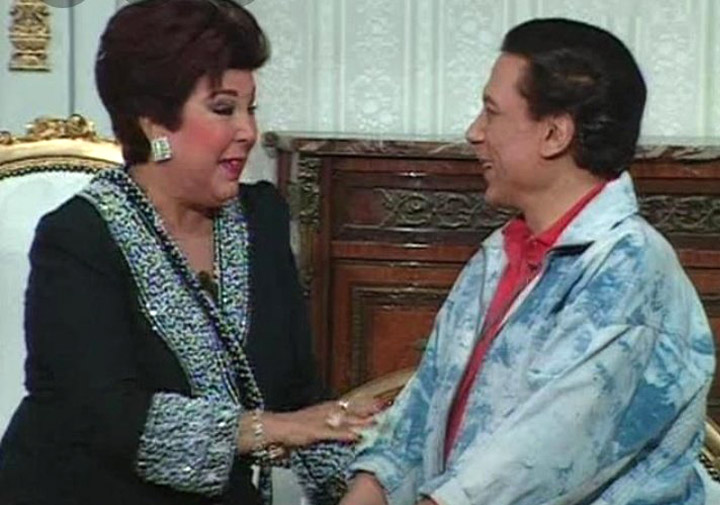 الفنانة الأنيقة تؤكد أنها تعلمت الفن من أصدقائها، فعادل إمام علمها الكوميديا، ومحمود مرسي درّسها العربية بعدما كانت تتحدث بالفرنسية والإنجليزية