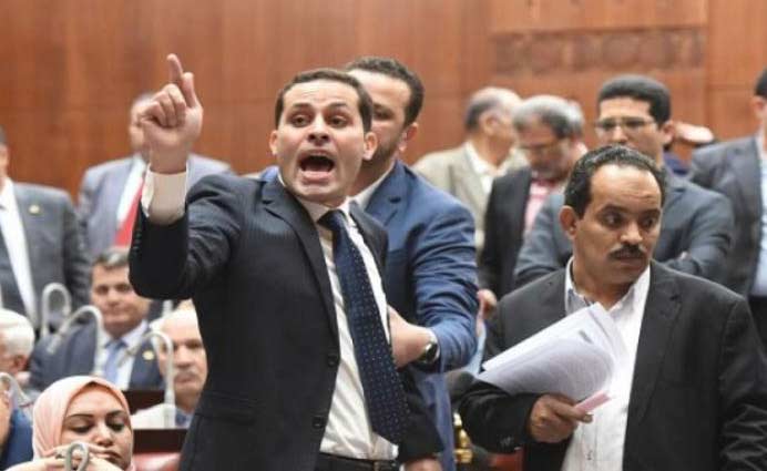 – تأييد الإخوان للمبادرة، كان يستوجب أن يخرج الطنطاوي للرأي العام ويعلن موقفه بشكل صريح منه، غير أنه لم يفعل ذلك، ما خصم من رصيده الوطني، لأن الحكومة تردد أنها ليس لديها مانع من وجود معارضة غير مرتبطة بتنظيمات إرهابية.
