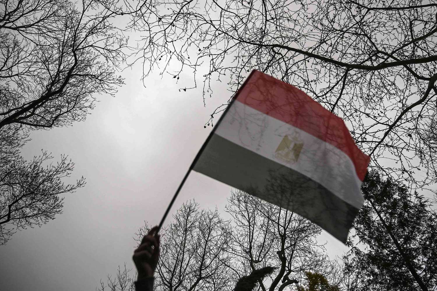 القاهرة تستثمر الأجواء الأوروبية لتقويض مصادر التمويل