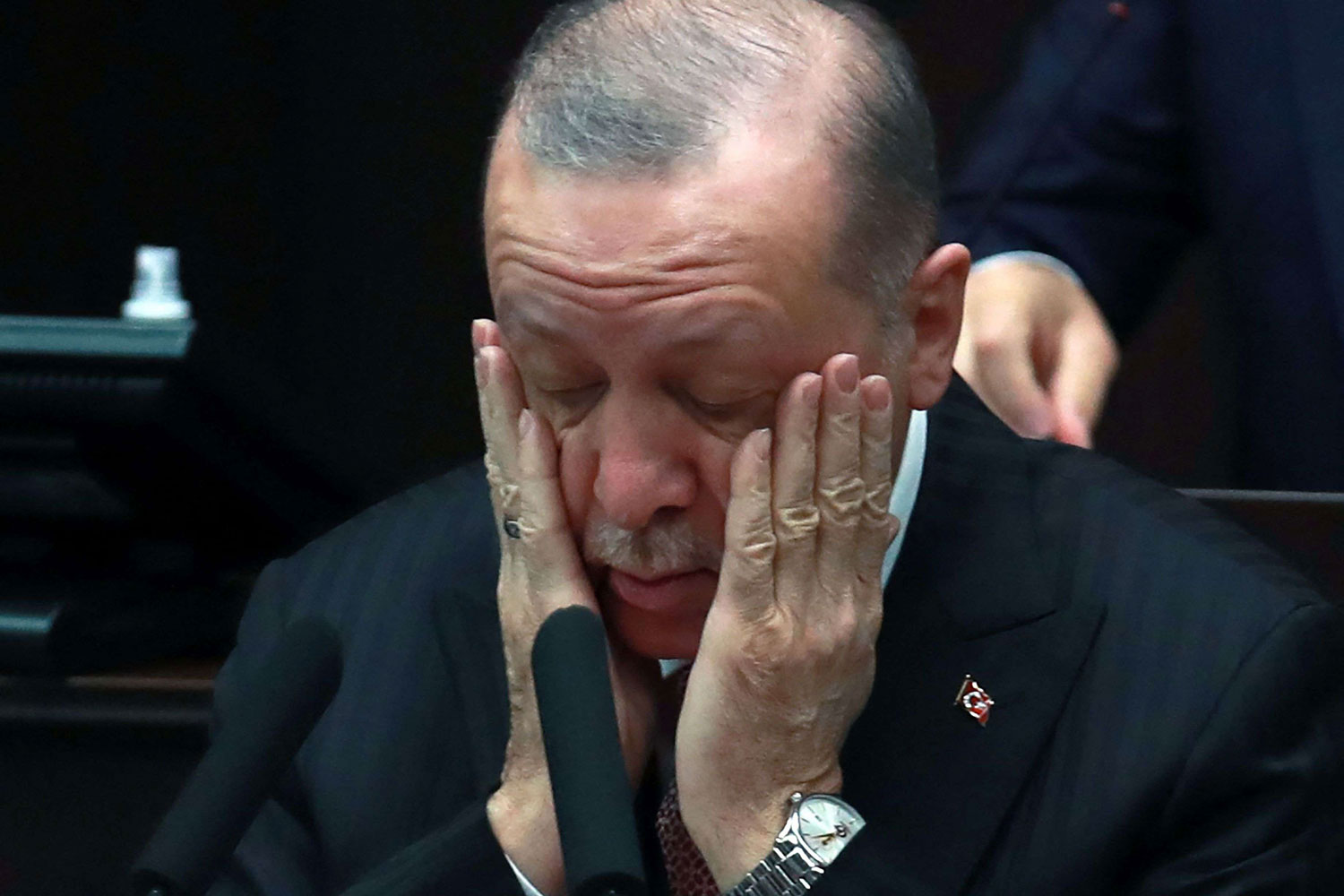 سقوط ممتابع لنظام أردوغان