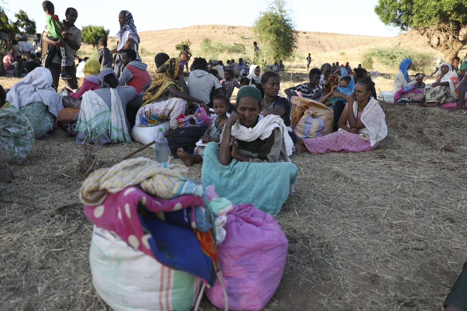فرار نحو 30 ألفا إلى السودان 