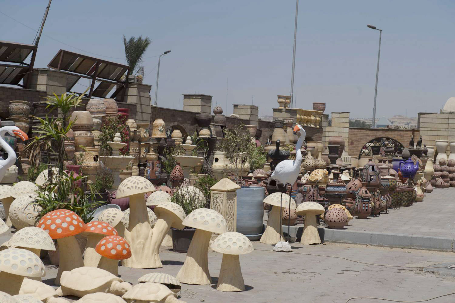 منطقة صناعة الفخار تتحول تدريجيا إلى مشروع متكامل لبعث جيل من الصناع الصغار