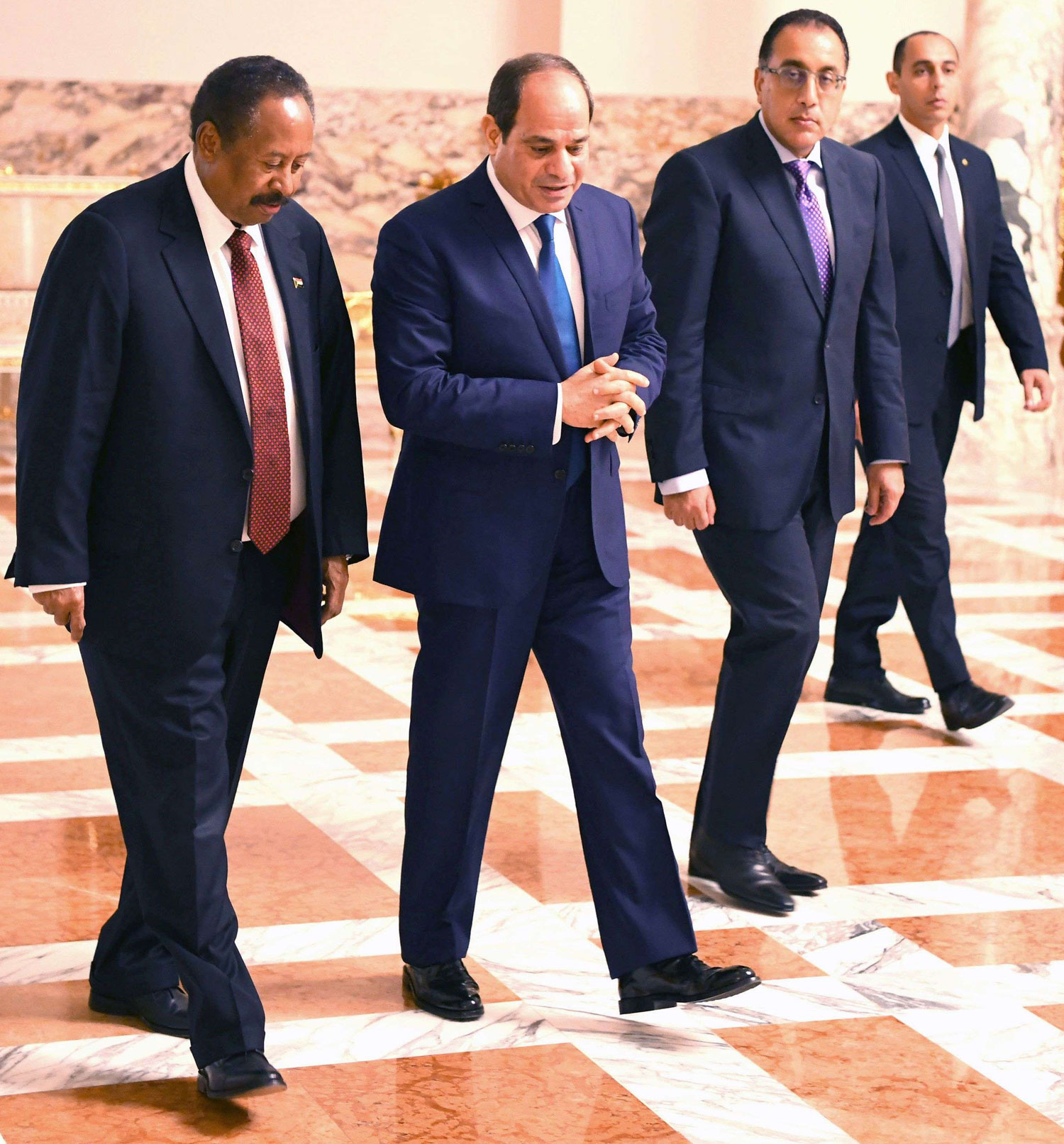 مراقبون: زيارة حمدوك للقاهرة ذات طابع بروتوكولي في هذه المرحلة