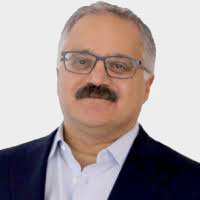 هيثم الزبيدي: الشيخ زايد كان طوق النجاة لما يحمله من كاريزما وصدق وحسم