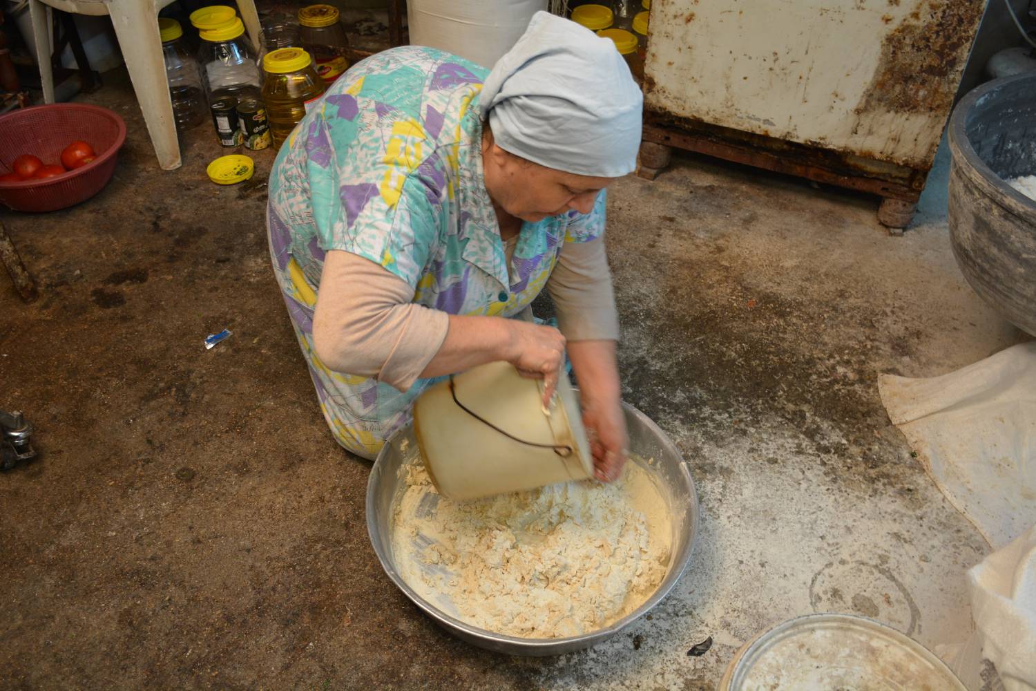 "الوجه الأول، أمي" سيرة أم سورية
