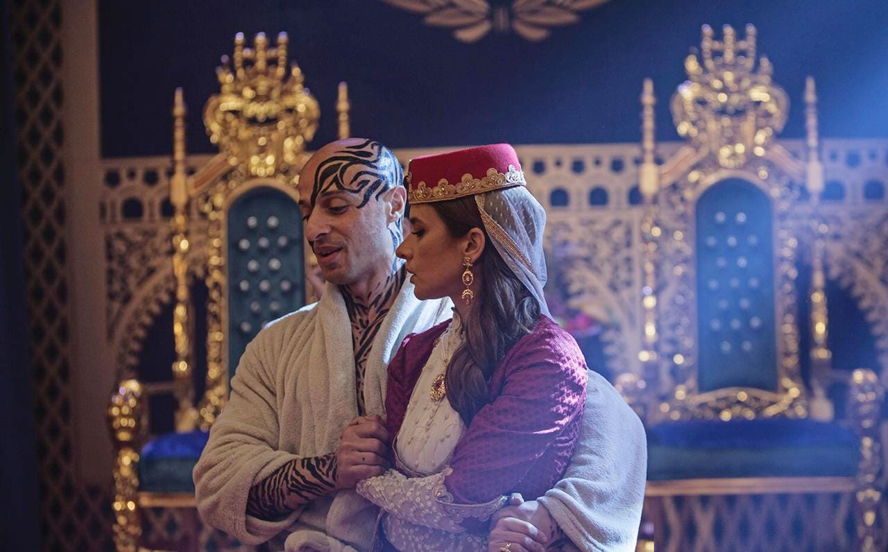 التكنيك المهيمن على نصوص الأدباء المهتمين بالفن السابع يأتي سينمائيّا في روحه وأبجدياته وأدواته وعناصره
