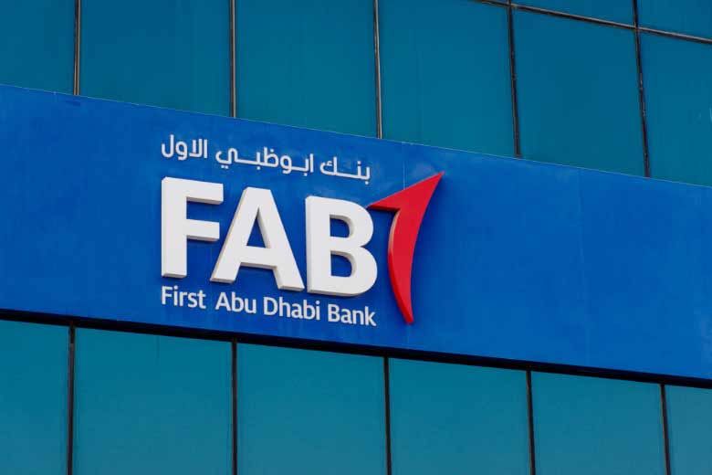 أبوظبي الأول يفوز بأصول بنك عودة بعد منافسة شديدة
