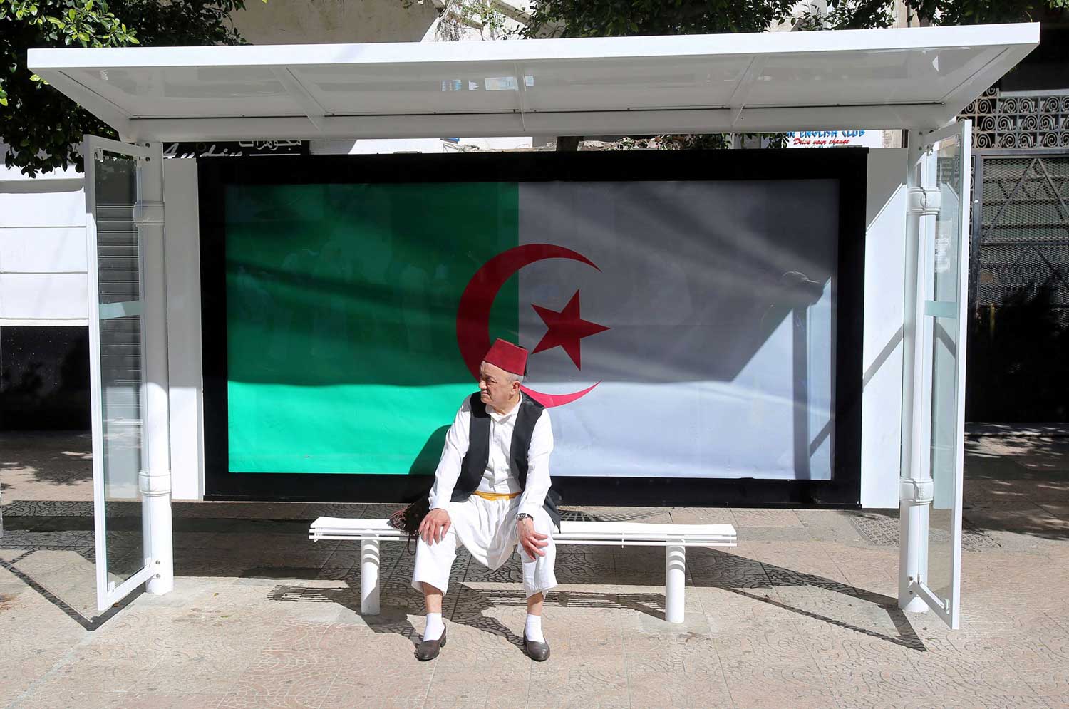 يأس شعبي متفاقم