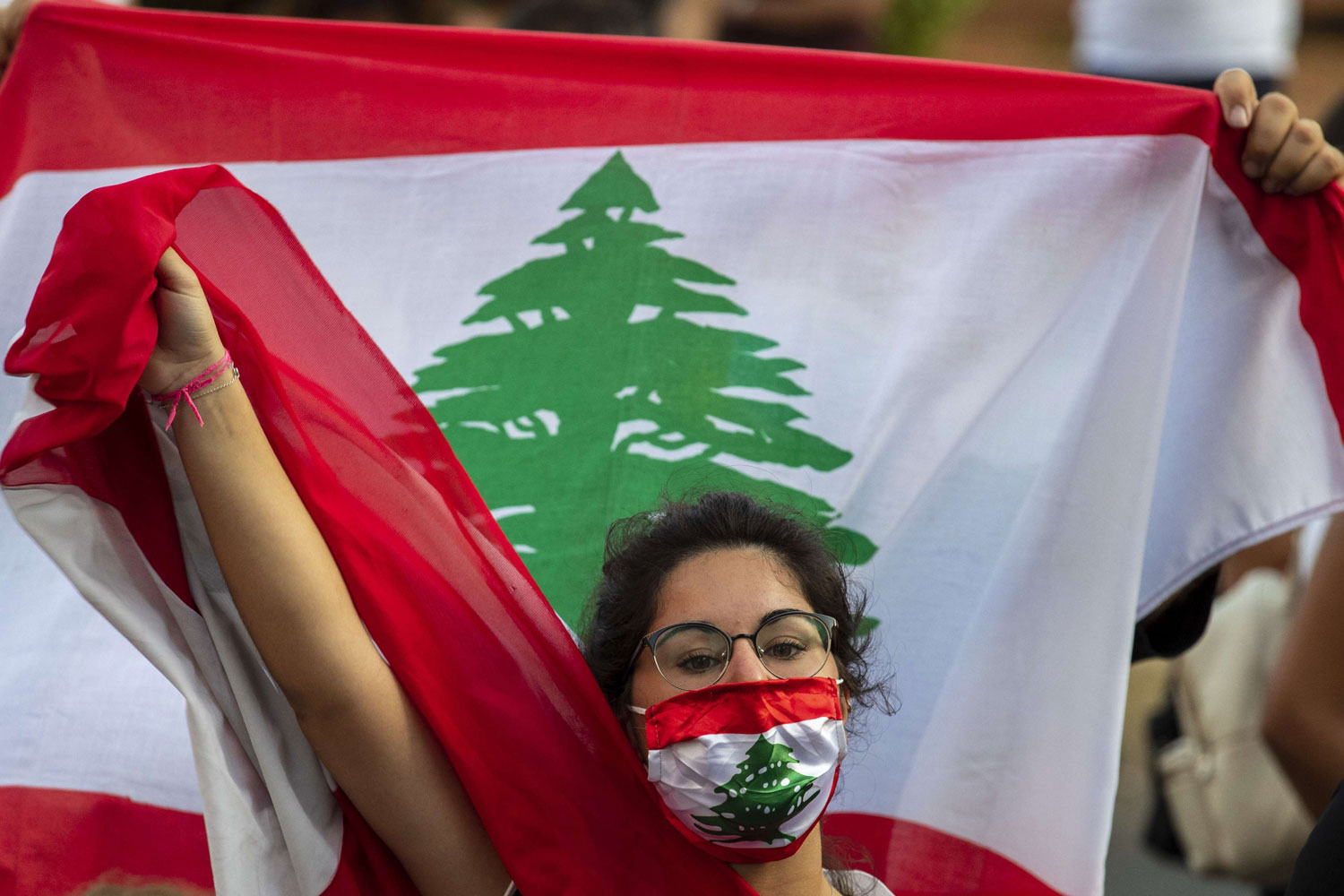 اللبنانيون.. مغلوب على أمرهم
