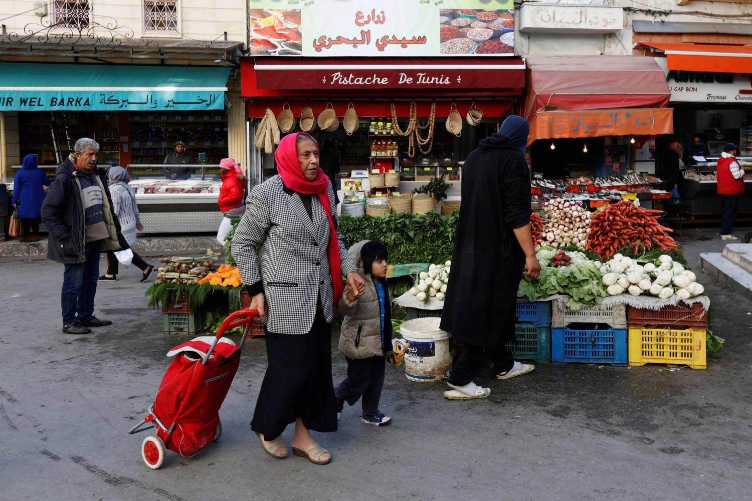 فوضى الأسواق الأسبوعية