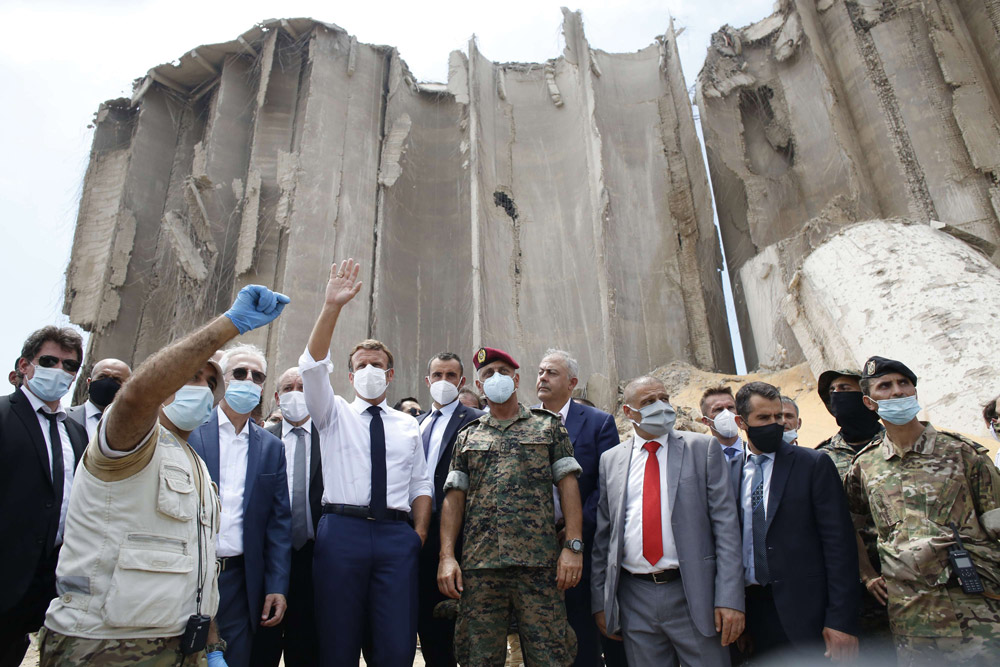 إيمانويل ماكرون دعم لبنان في محنته