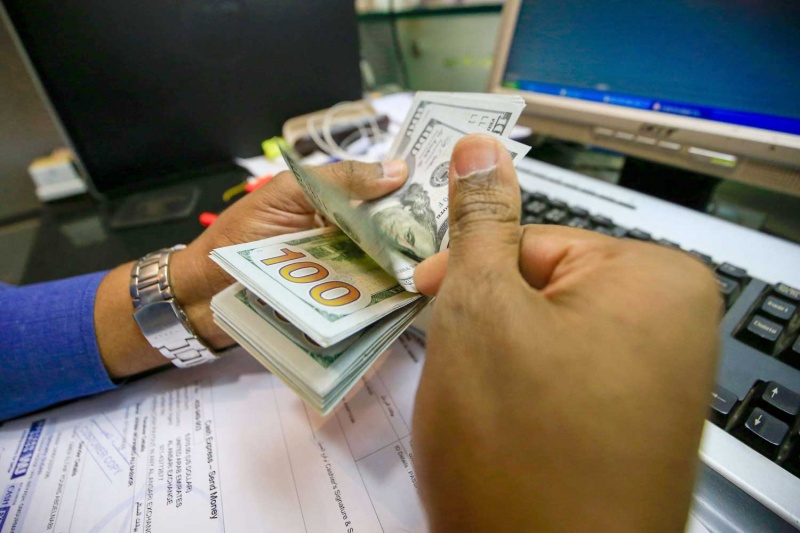 ديون تثقل كاهل السودانيين