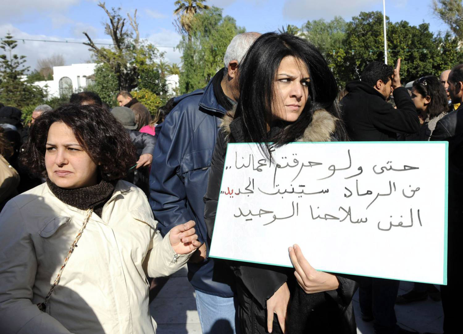 ينجذب الشباب إلى الفن أكثر من الأجيال الأكبر سنا. ونرى المزيد من الشباب خلال المزادات في العالم