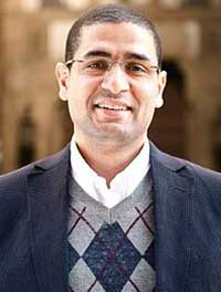 النائب محمد أبوحامد: كتابة الدستور الحالي جاءت في وقت سعت فيه مختلف القوى السياسية للانتقال السريع من الشرعية الثورية إلى الشرعية الدستورية