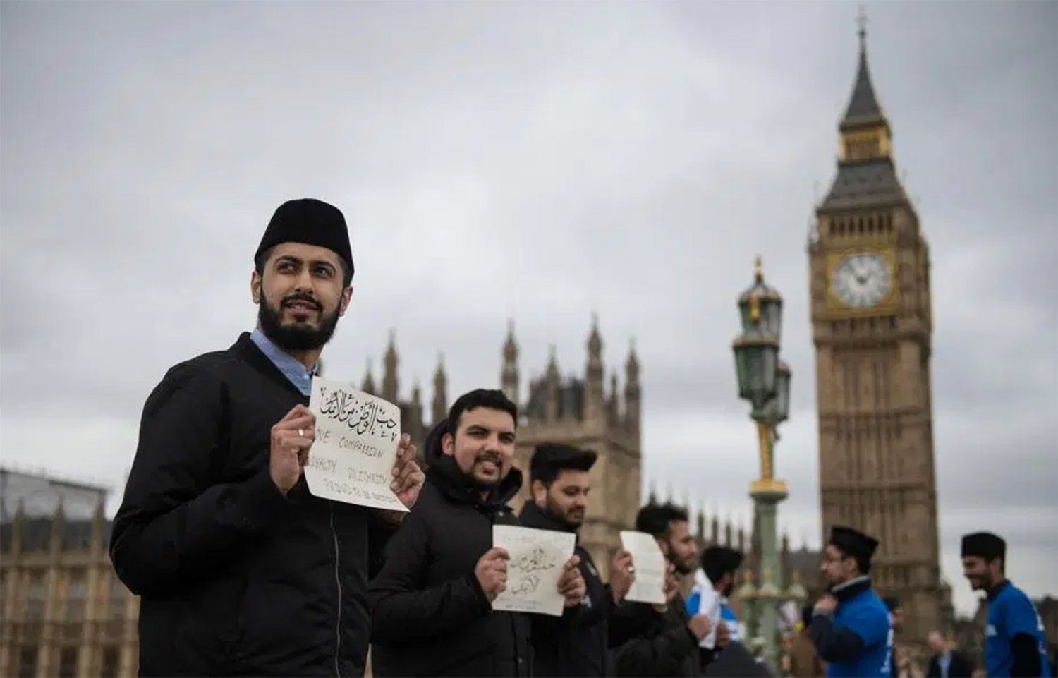 في ظل انتشار الإسلاموفوبيا بطريقة لم يسبق لها مثيل في تاريخ بريطانيا الحديث، يستبعد أن يتراجع عدد الهجمات التي تستهدف المسلمين وأماكن عبادتهم  أو تجمعاتهم