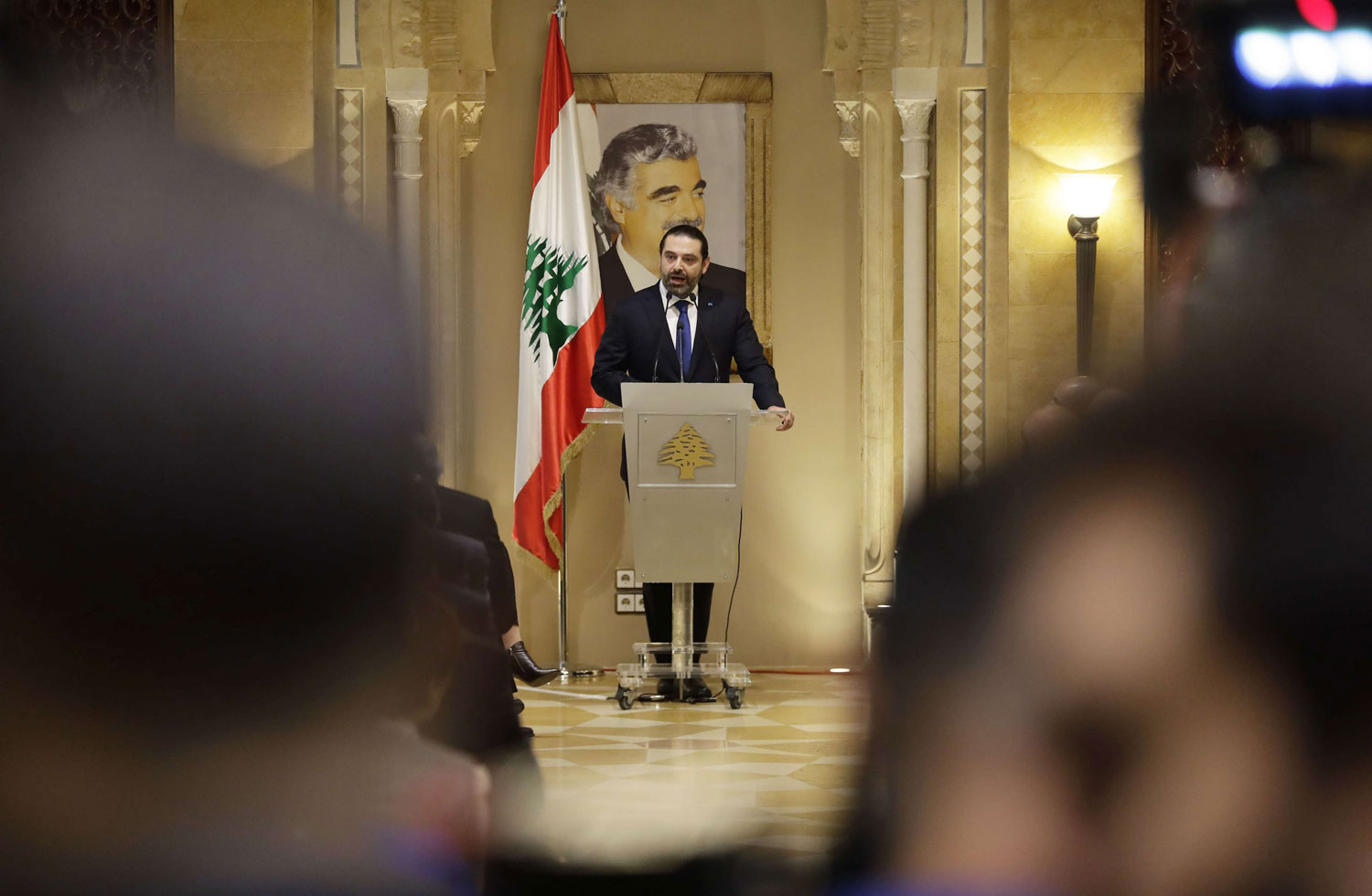 دفع باتجاه تشكيل معارضة قوية داخل الطائفتين الدرزية والسنية