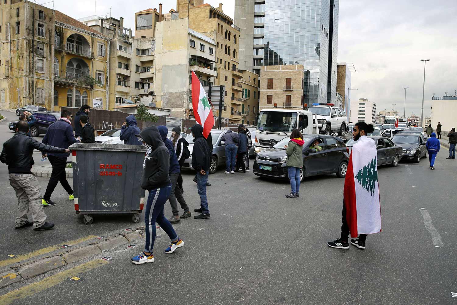 الهشاشة التي يظهر فيها حزب الله اليوم، ترتكز على منهج القوة بمفهومها العسكري
