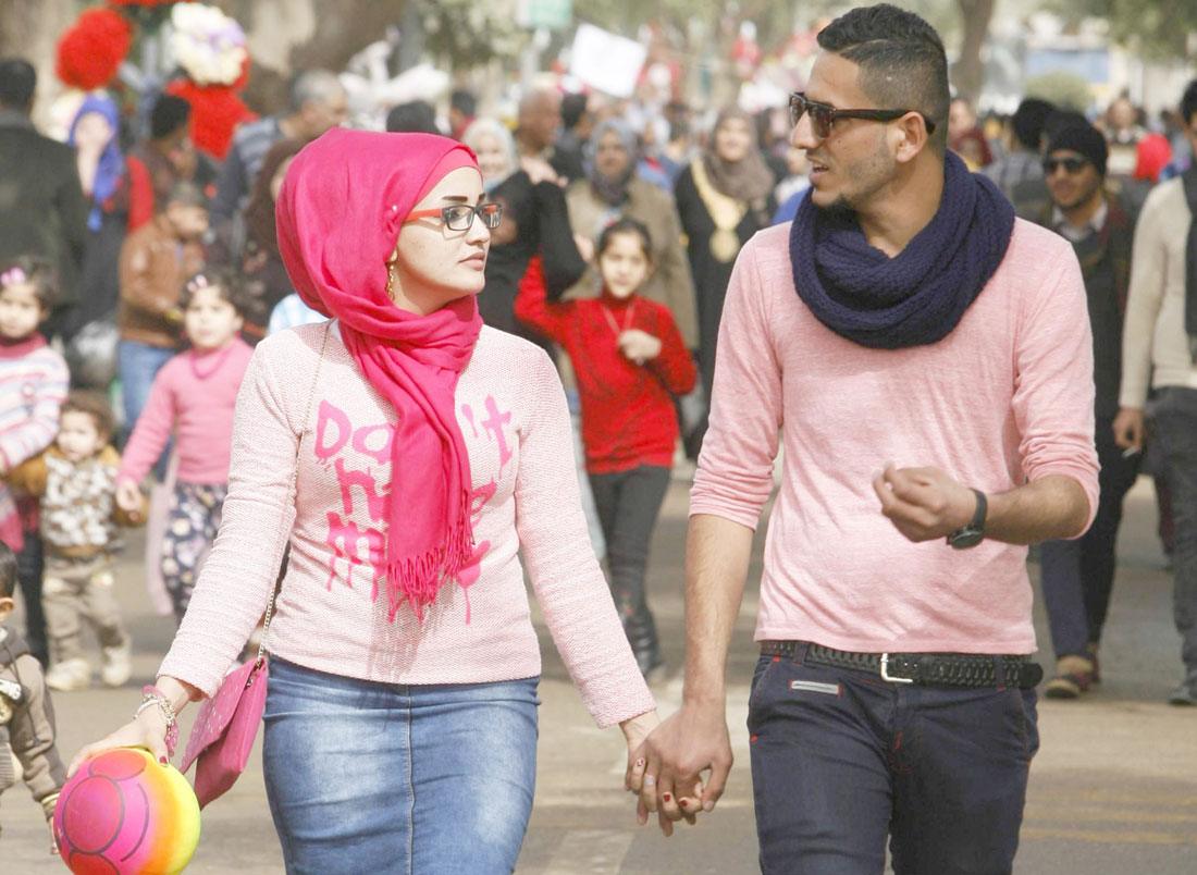 الحب يكمن مثل كل أفكارنا وعواطفنا وتصرفاتنا في عمليات فيزيائية داخل الدماغ وتفاعل معقد جدا      