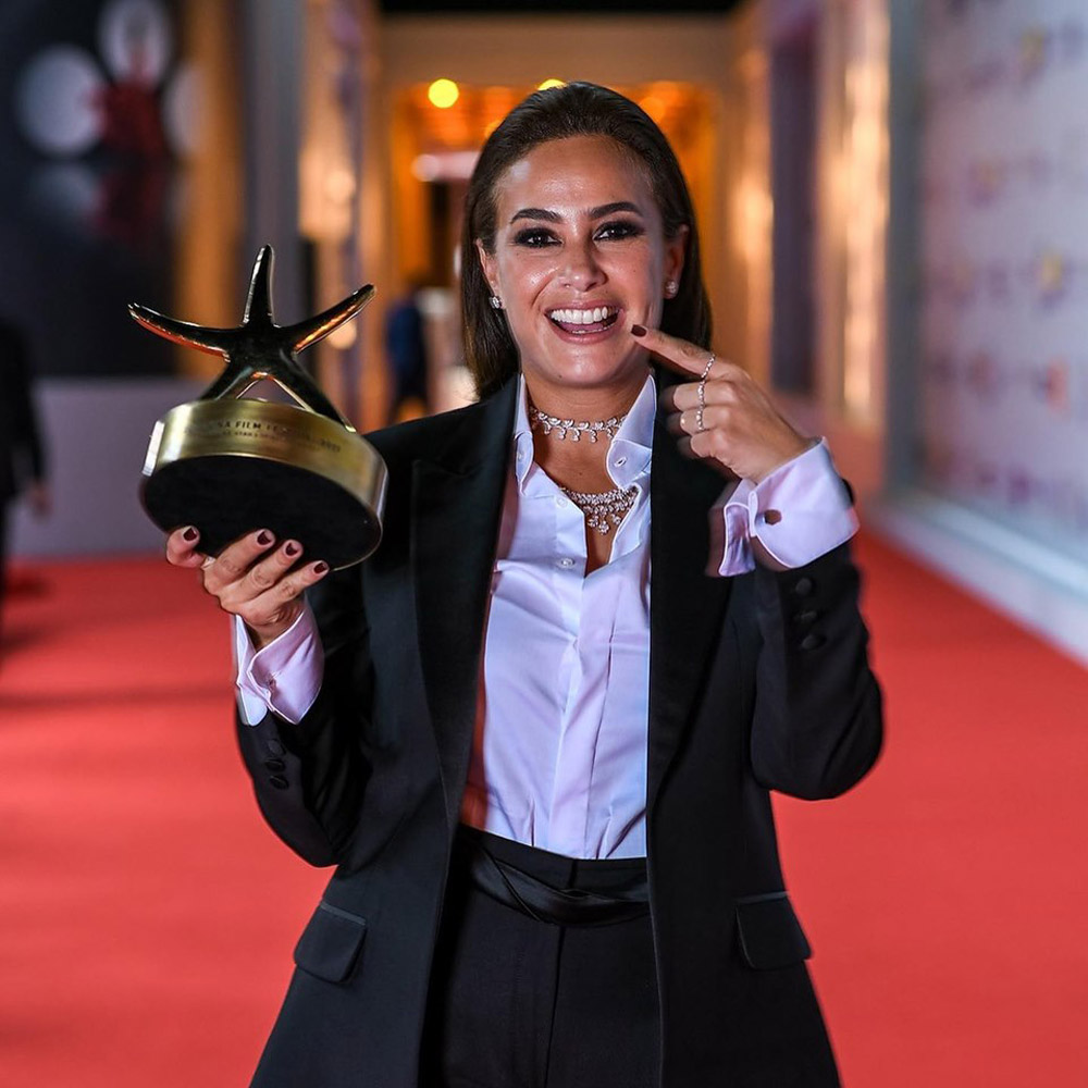 جائزة أفضل ممثلة عن "نورا تحلم"