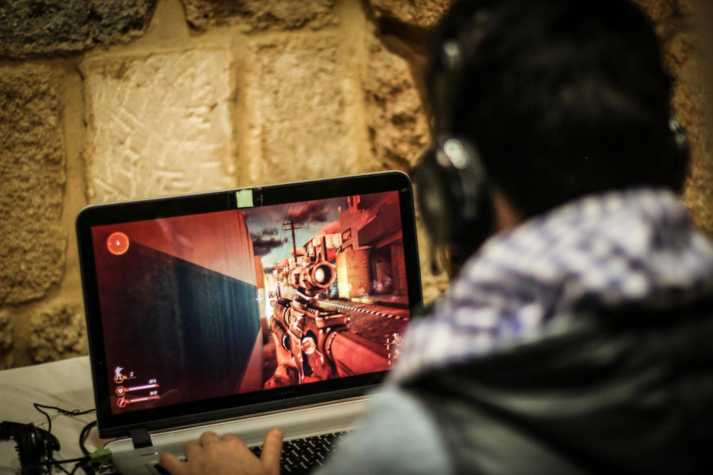 الألعاب الإلكترونية تسعى إلى هدم القيم وإلهاء الناشئة عن القضايا الأساسية