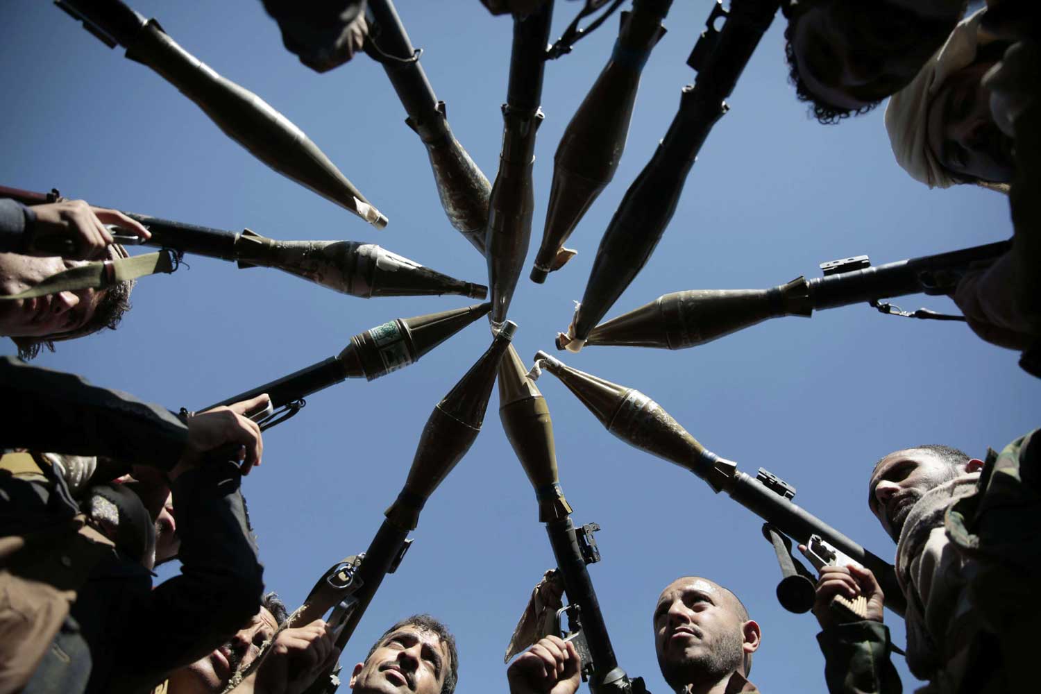 لا بد من دفع الحوثيين للعودة إلى طاولة المفاوضات