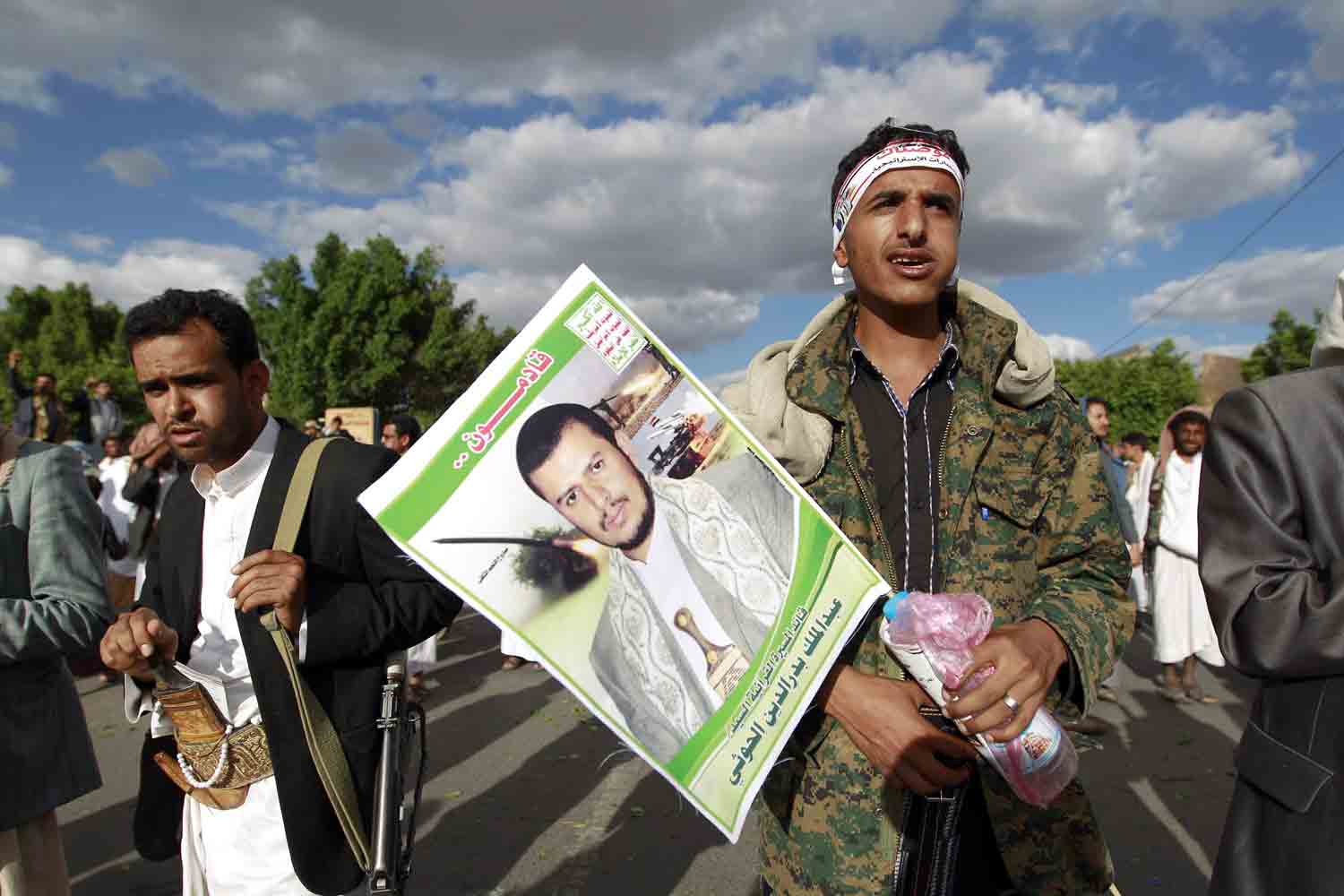 الحوثي مُقلد بارع للخميني وانتهازي كبير أجاد استغلال الطامحين والمنتقمين على السواء أغراهم ووعدهم بتحقيق رغباتهم 
