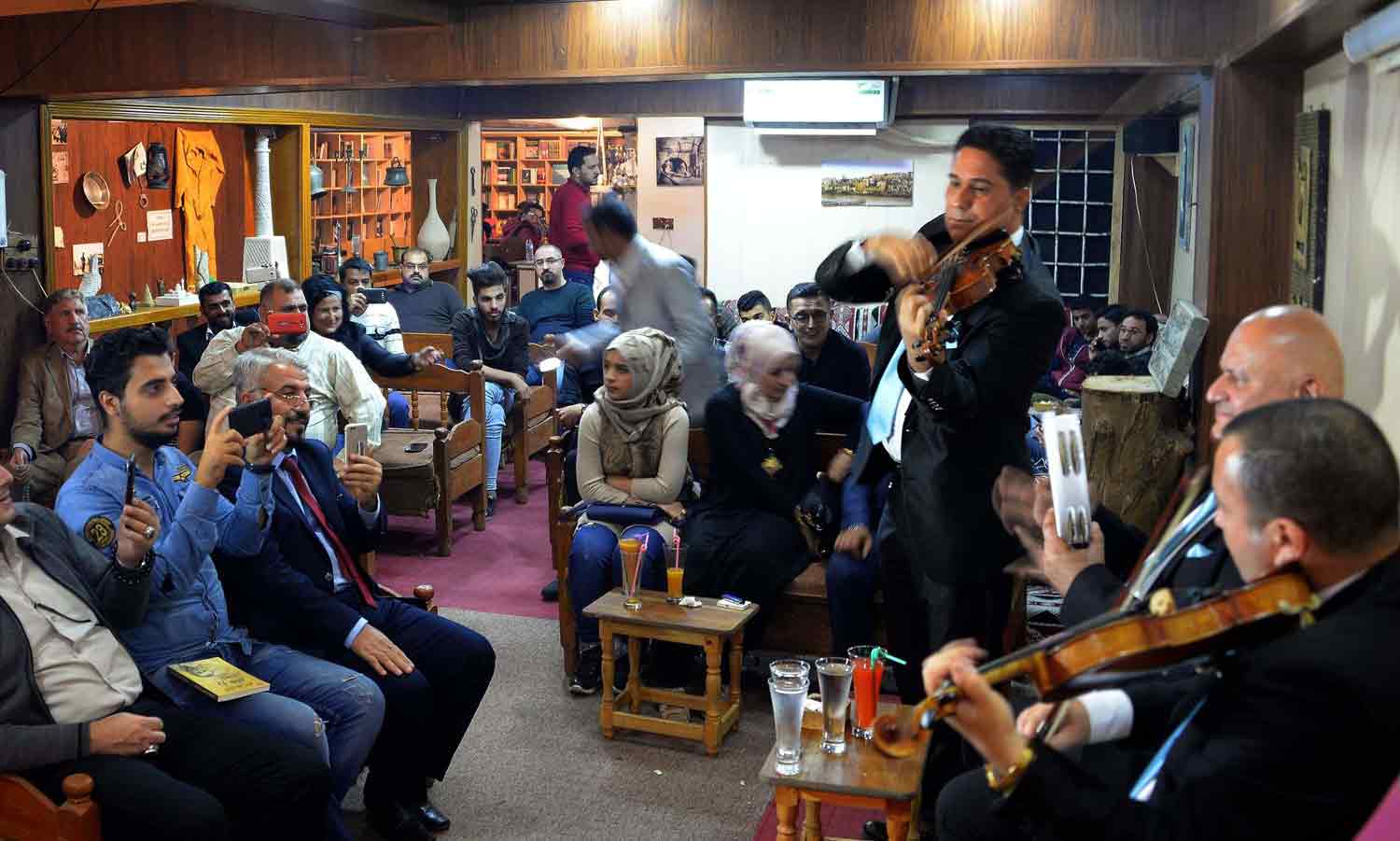 الفن يعود إلى الموصل