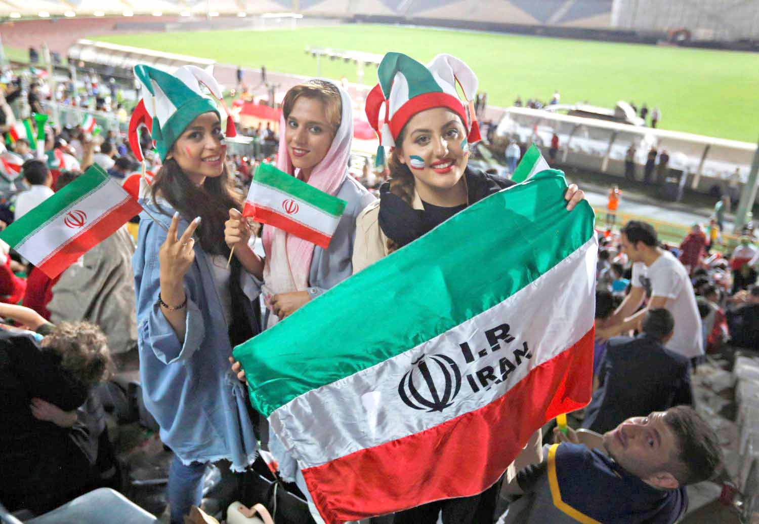 إذا أردت أن تفرحي غادري البلاد