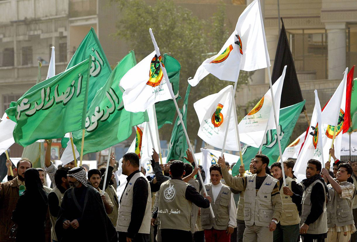 انفرط عقد قادة الحزب