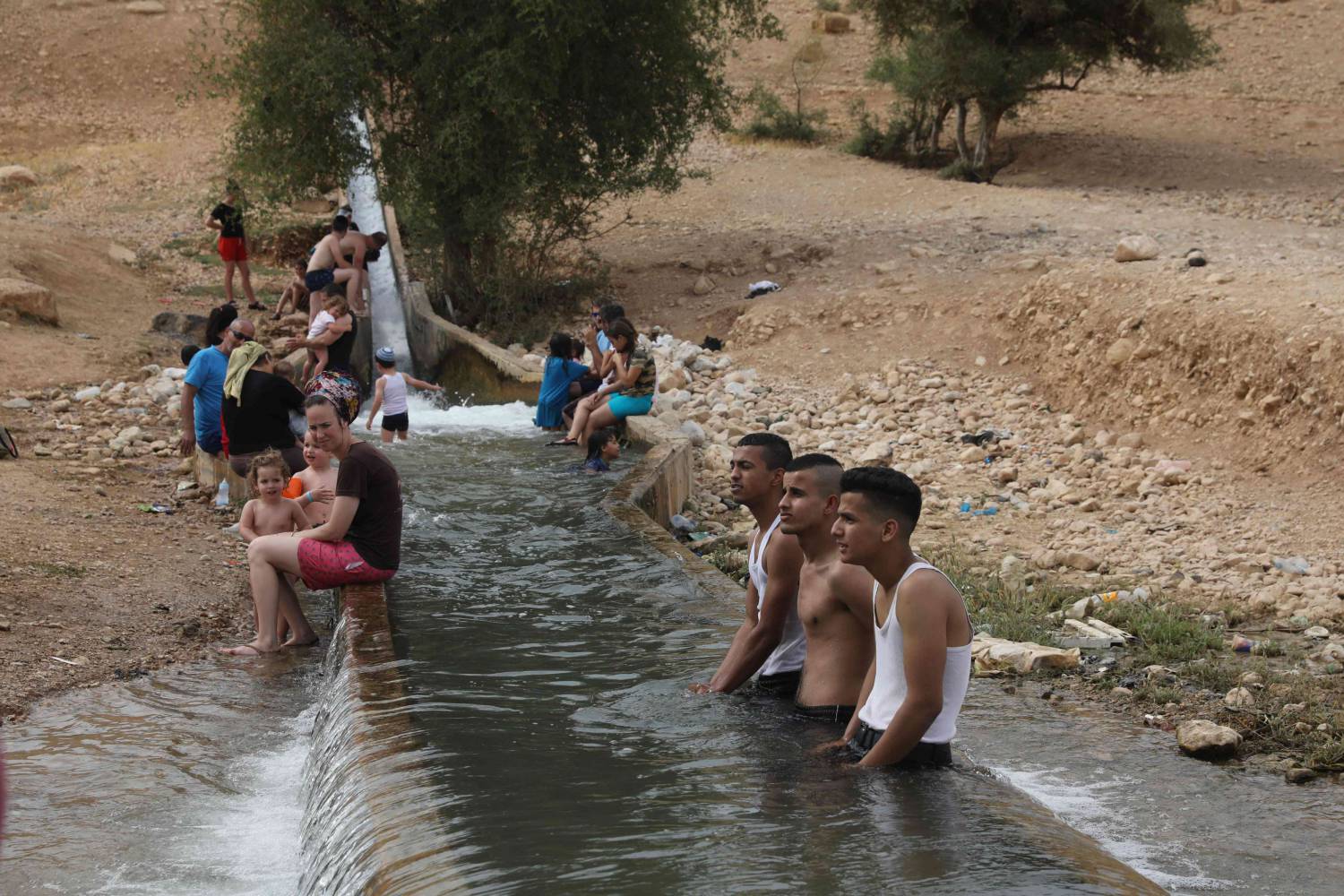 مياه جوفية غير مرئية لكن تأثيرها مرئي في كل مكان