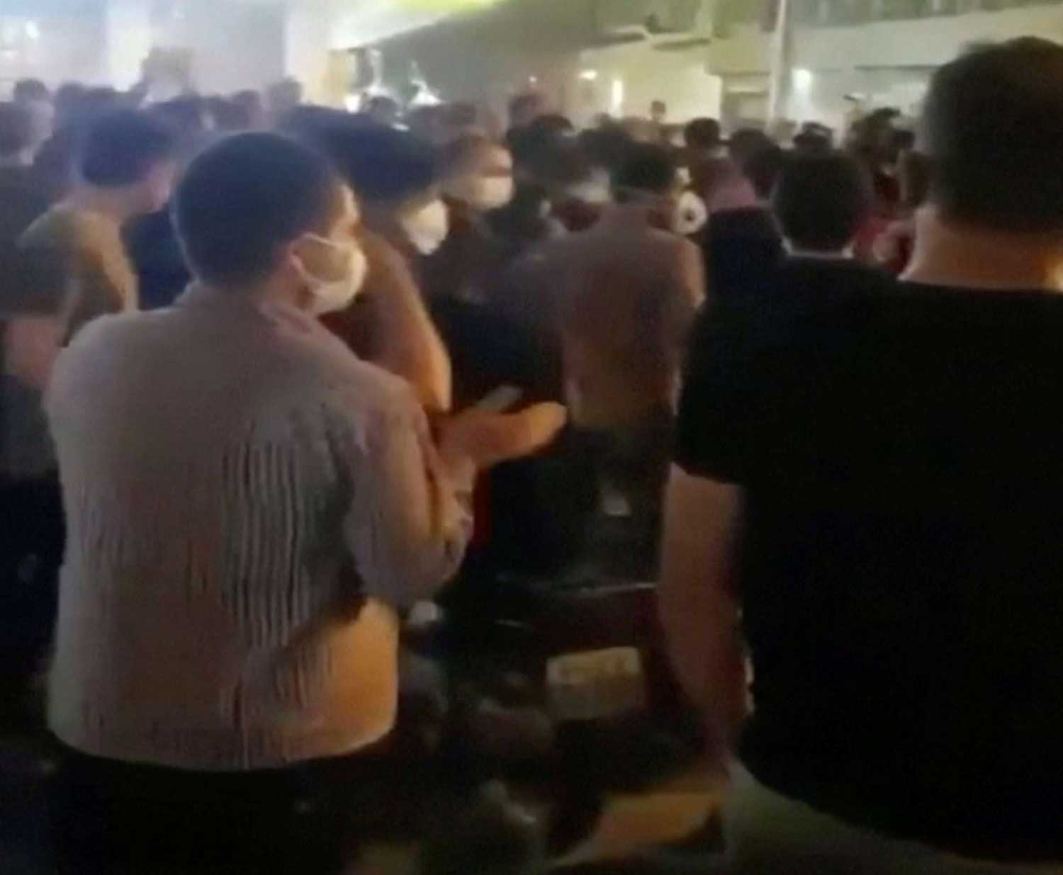 حتجاجات واسعة على الوضع الاقتصادي والسياسي بالبلاد