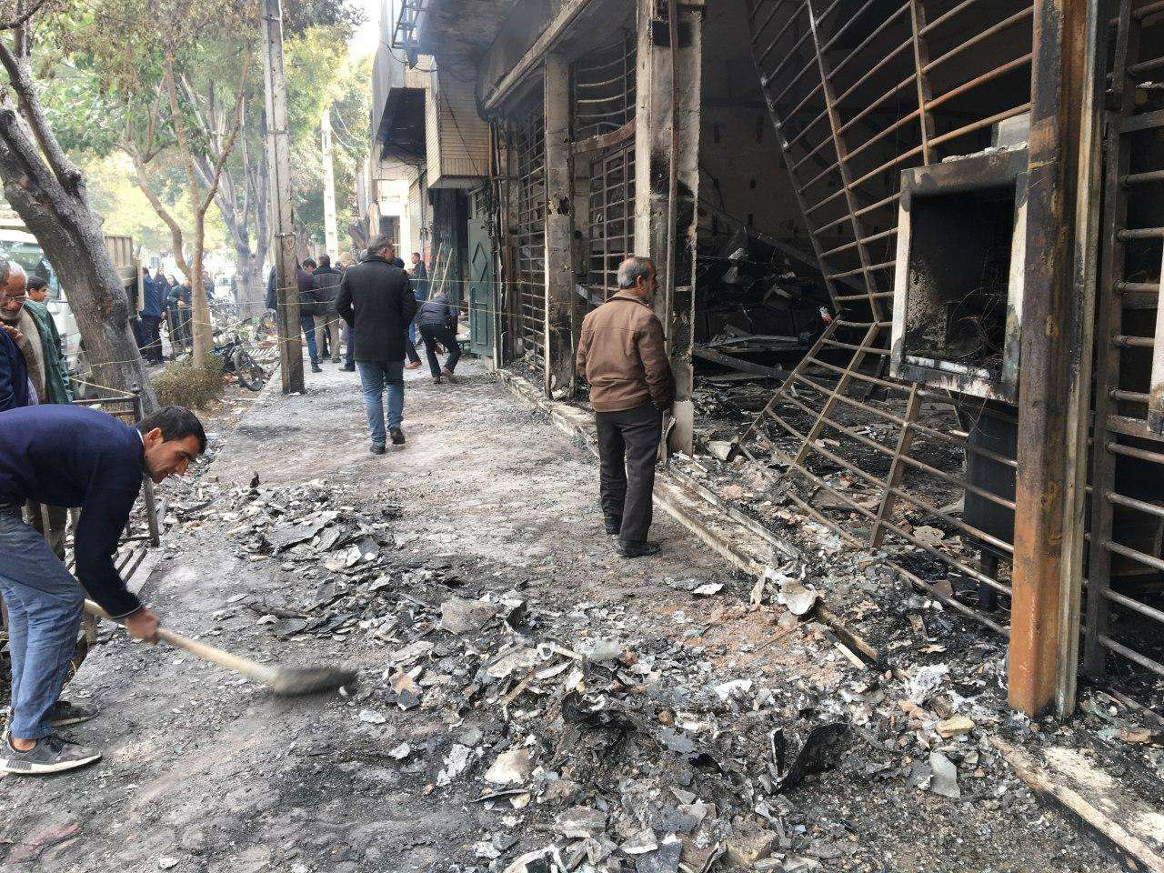 إيران تدفع ثمناً باهظاً لسلوكها الطائش