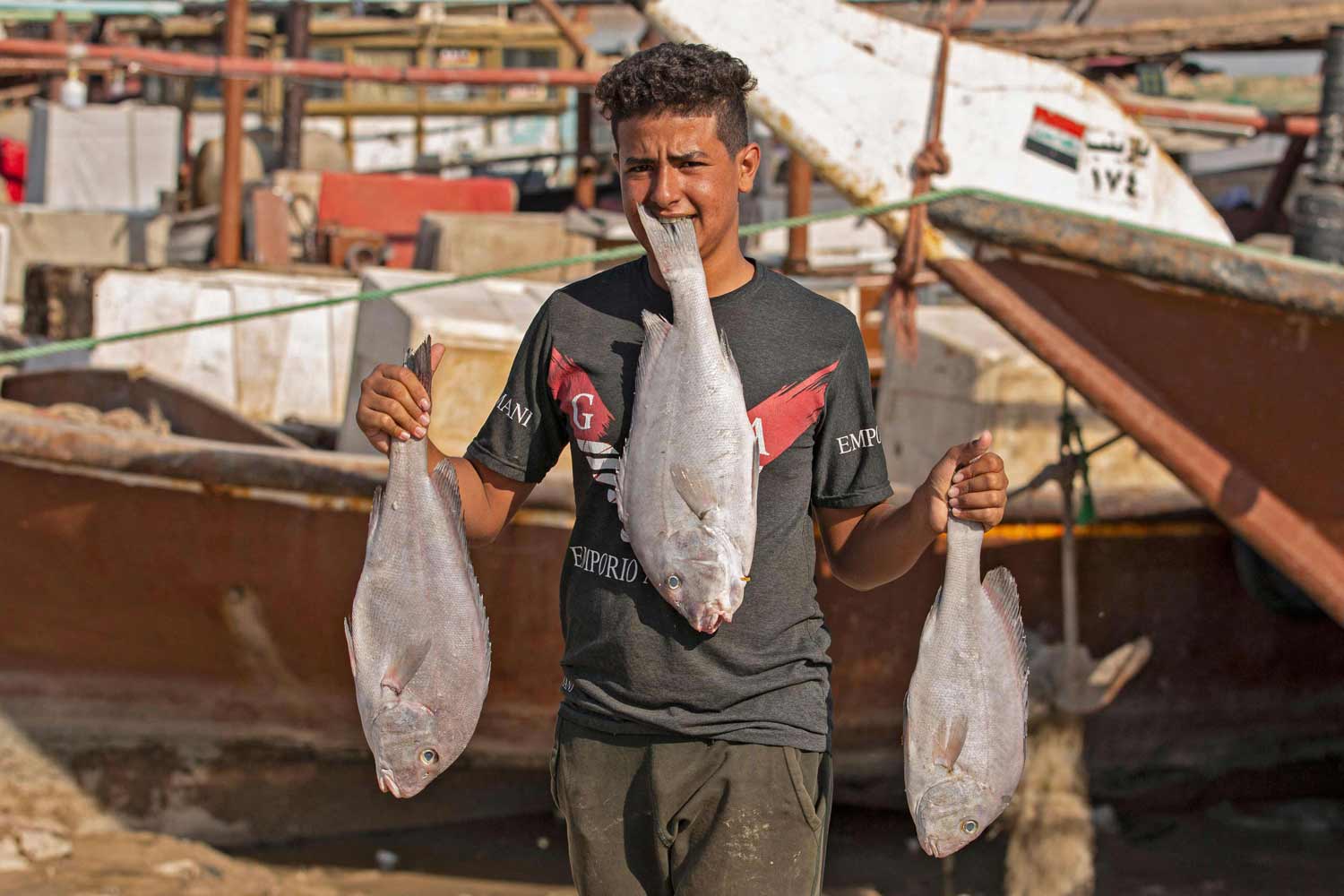 صيد وفير بعد رحلة مفوفة بالمخاطر على شاطئنا 