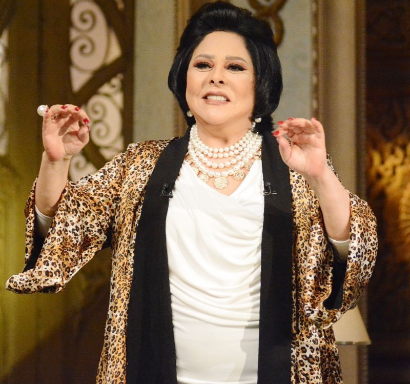 الفنانة المصرية أخطأت مرتين، الأولى أنها لم تشر إلى أن البوست نشر منذ سبعة أعوام، ما كان كفيلا بإطفاء الاتهامات، والثانية إشارتها إلى أن الواقعة حقيقية، ما منح الانتقادات قدرا من المصداقية