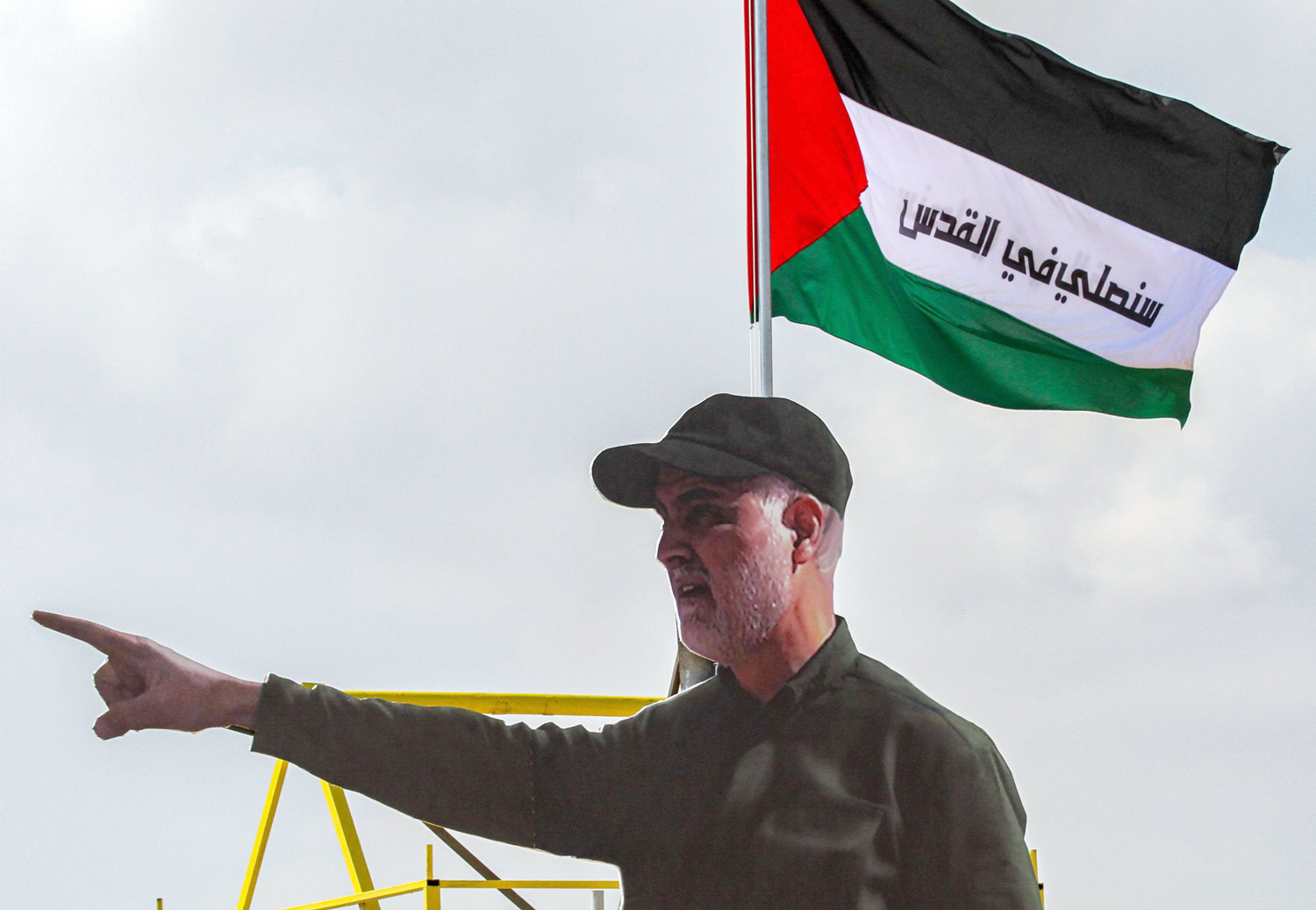 إيران لا تتوقف عن التهديد 