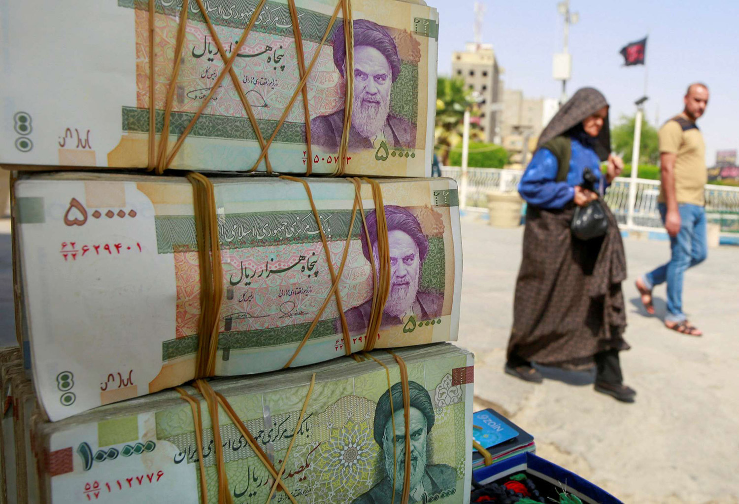 تشديد العقوبات على إيران