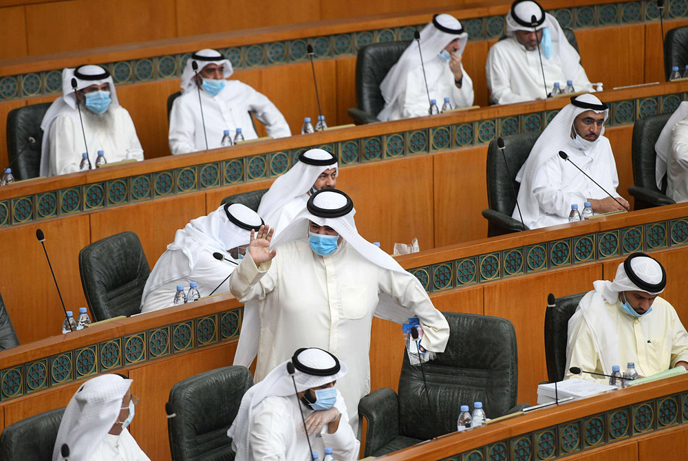 جلسة برلمانية للتصويت على طرح الثقة بوزير الداخلية