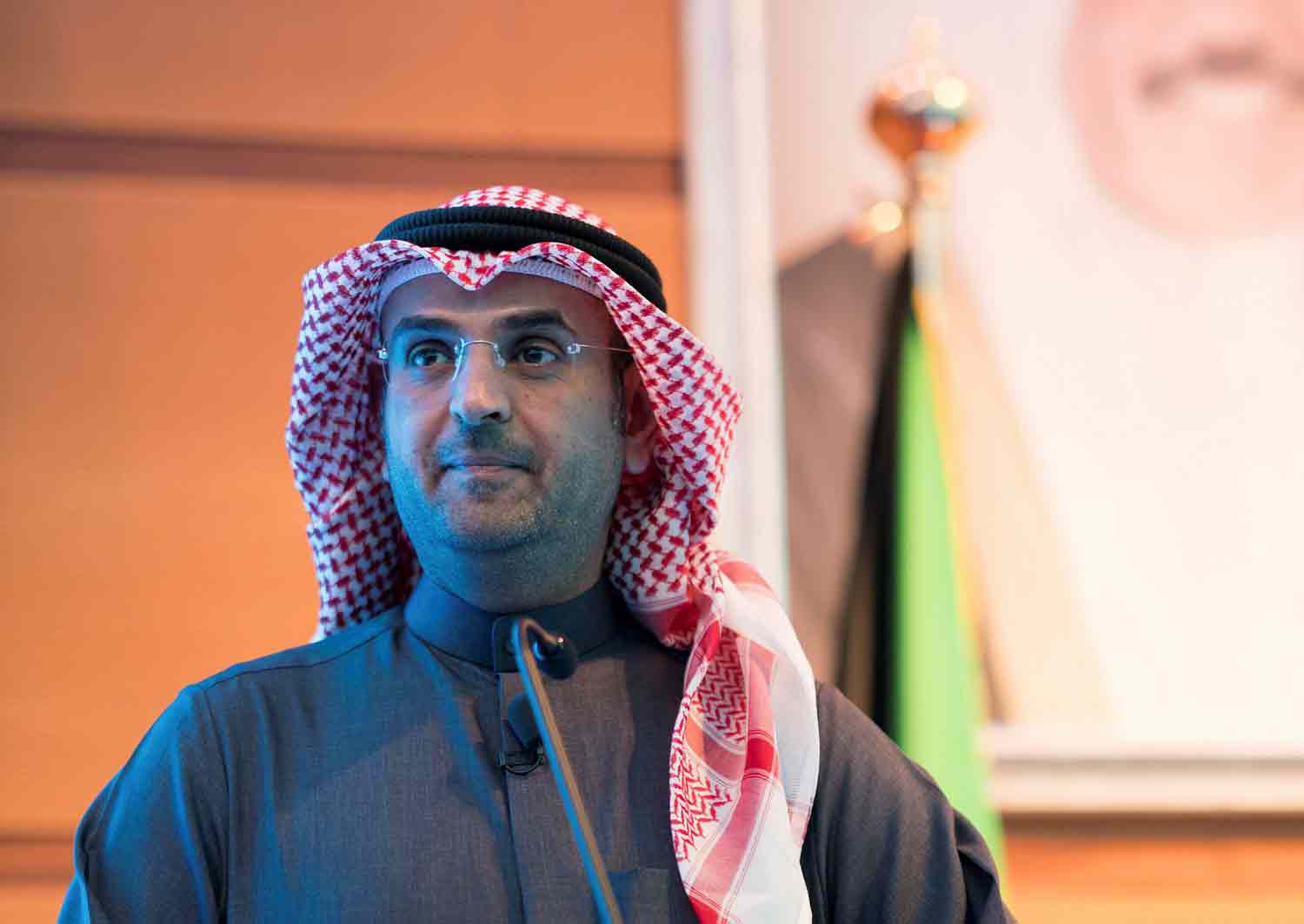 التفاؤل الكويتي بحل الأزمة يضع الحجرف أمام اختبار إعادة قطر إلى المسار الخليجي